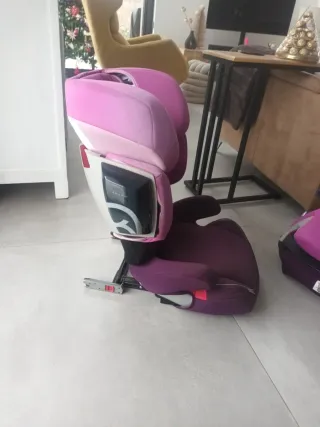 Silla de coche Cybex color morado