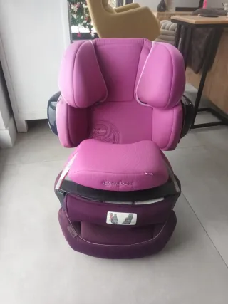 Silla de coche Cybex color morado