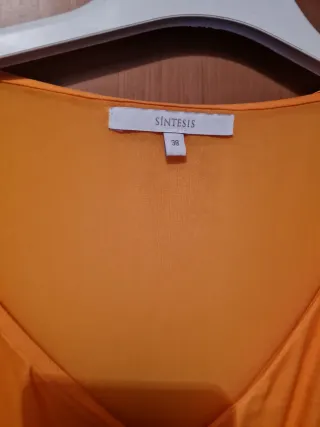 Vestido largo naranja fluido