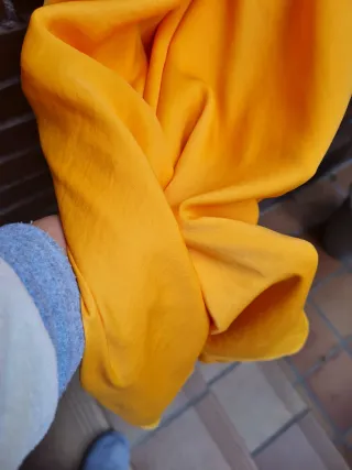 Vestido largo naranja fluido