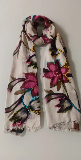 Foulard estampado flores bonito