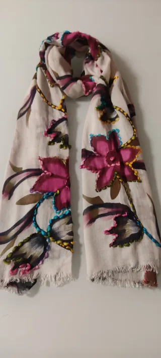 Foulard estampado flores bonito