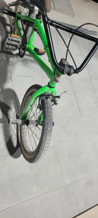 Bicicleta BMX  Felt trucos Verde
