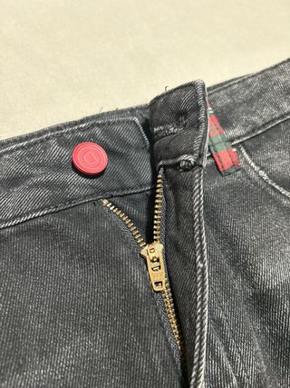 Falda vaquera negra con Mickey Mouse