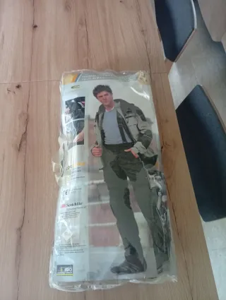 Chaqueta y pantalón moto