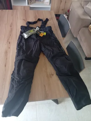 Chaqueta y pantalón moto