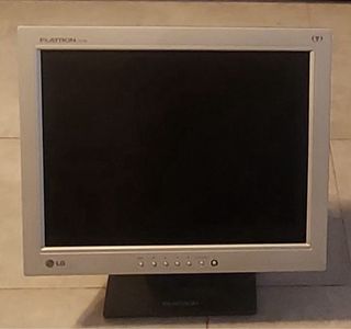 Monitor LG 15 + Teclado Genius + Ratón