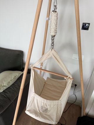 Mecedora bebé Lottili con motor