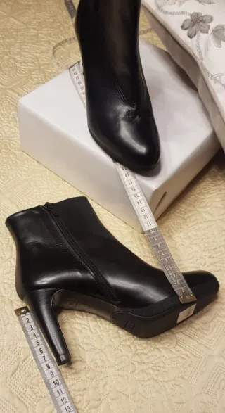 Botines Lodi Negros Talla 38