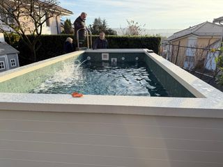 Peones y oficial de primera