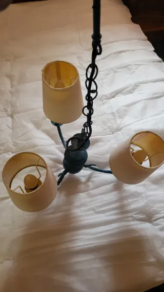 Lámpara triple de techo vintage azul y beige