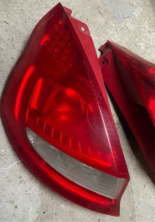 Stop posteriore Ford Fiesta 2014