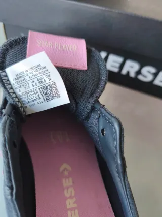 Zapatillas Converse All Star nuevas, con etiquetas