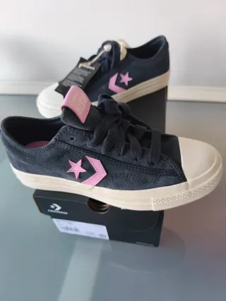 Zapatillas Converse All Star nuevas, con etiquetas