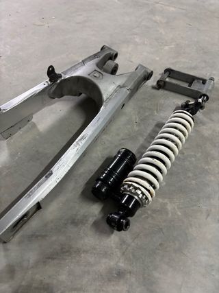 Basculante Completo Derbi DRD Pro + Amortiguador