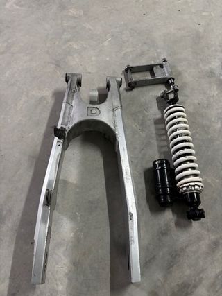 Basculante Completo Derbi DRD Pro + Amortiguador