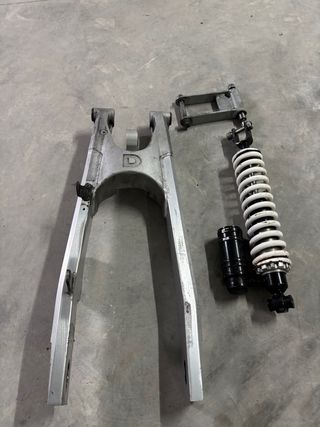 Basculante Completo Derbi DRD Pro + Amortiguador