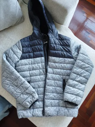 Chaqueta niño con capucha