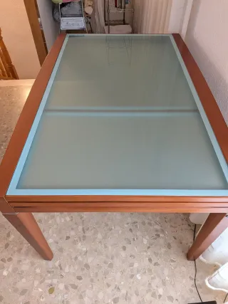 Mesa comedor cristal extensible + 4 sillas