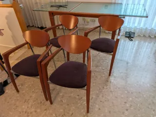 Mesa comedor cristal extensible + 4 sillas