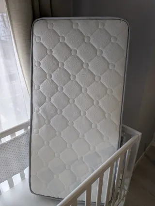 Cuna blanca 120x60 cm con accesorios