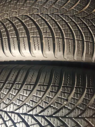 4 Neumáticos montados 205/55R17 95V