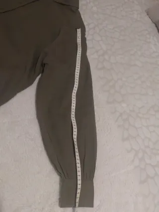 Camisa VILA verde militar talla única. Ideal Reyes