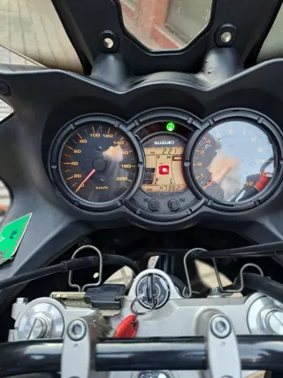 Suzuki V-Strom DL650 3000