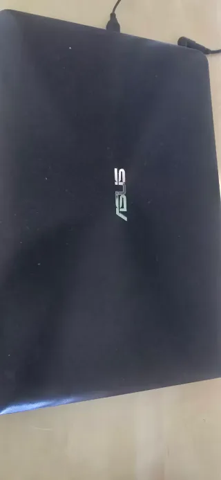 Portátil Asus F555L para piezas