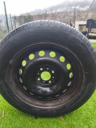 Neumático Pirelli Cinturato P7 215/55 R16 97W