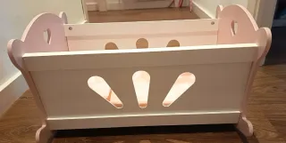 Cuna de madera para juguete