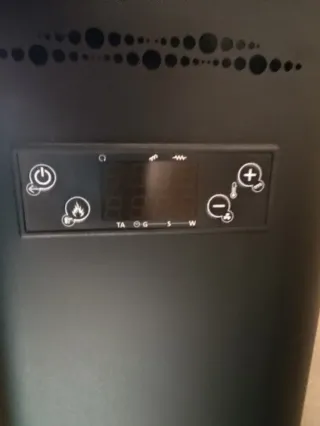 Estufa Pellet Slim Canalizable Negra