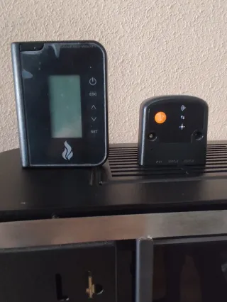 Estufa Pellet Slim Canalizable Negra