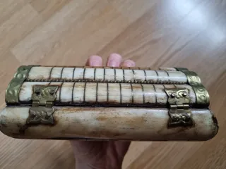 Caja joyero decorativa hueso y metal