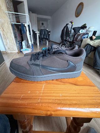 Nike Air Jordan 1 Low Travis Scott Marrón