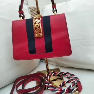 Bolso Gucci Mini Sylvie Piel Rojo
