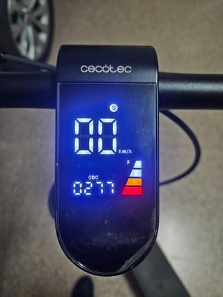 Patinete Eléctrico Cecotec Bongo D30 XL