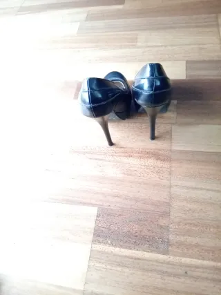 Zapatos de tacón Andres Machado talla 35