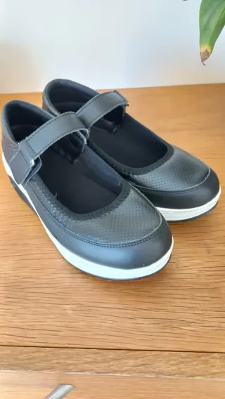 Zapatos suels blanda negros talla 38