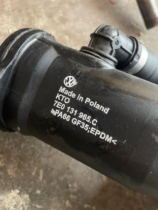 Tubo llenado AdBlue 7E0131965C VW