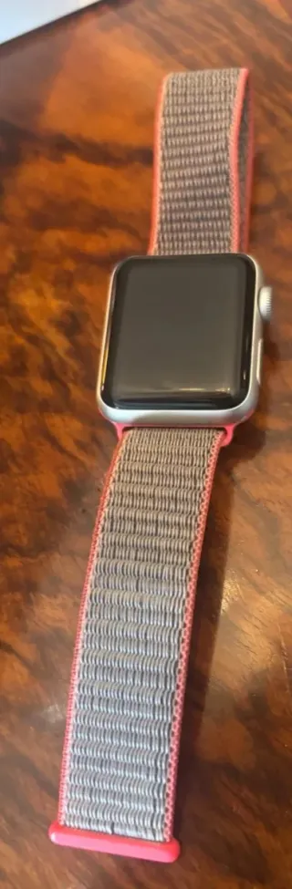 Apple Watch Series 3 (38mm) Plata