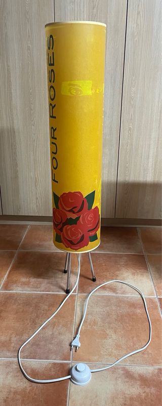 Lámpara de pie Four Roses