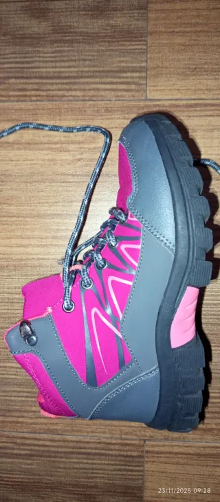 Botas Trekking Niña Talla 33