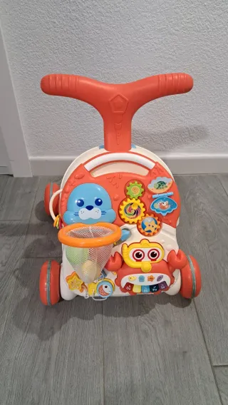 Andador infantil con panel de actividades