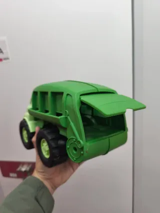 Camión de basura de juguete