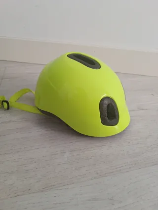 Casco Btwin bici bebé