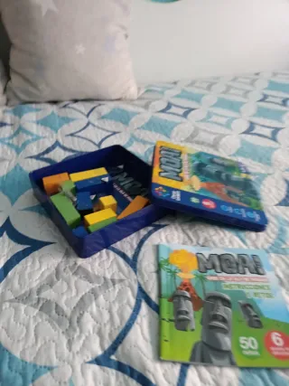 Juego de mesa MOAI Caos en la Isla de Pascua