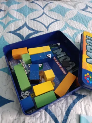 Juego de mesa MOAI Caos en la Isla de Pascua