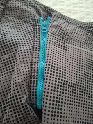 Falda Skunkfunk gris con estampado