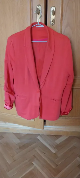 Blazer marca zara ,suite Blanco tabla L